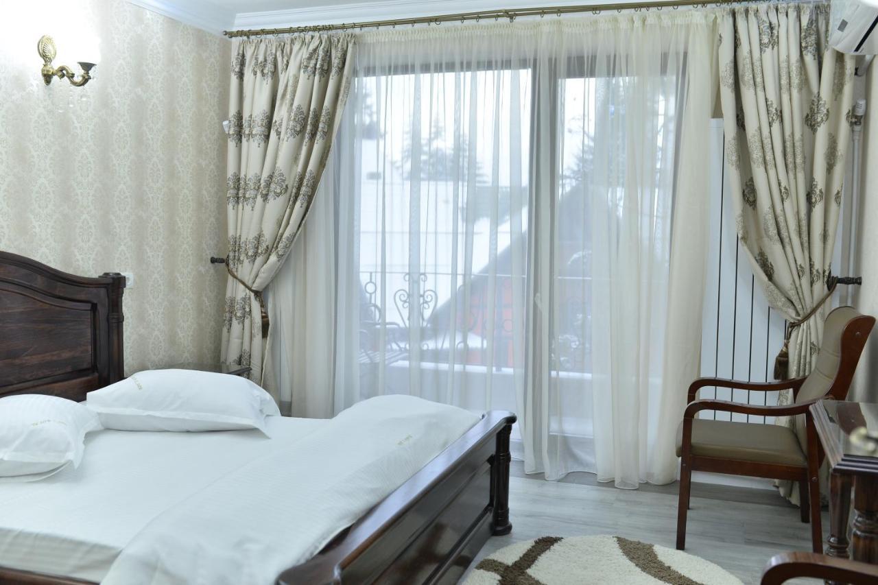Hotel Edy'S Royal Predeal Exteriér fotografie