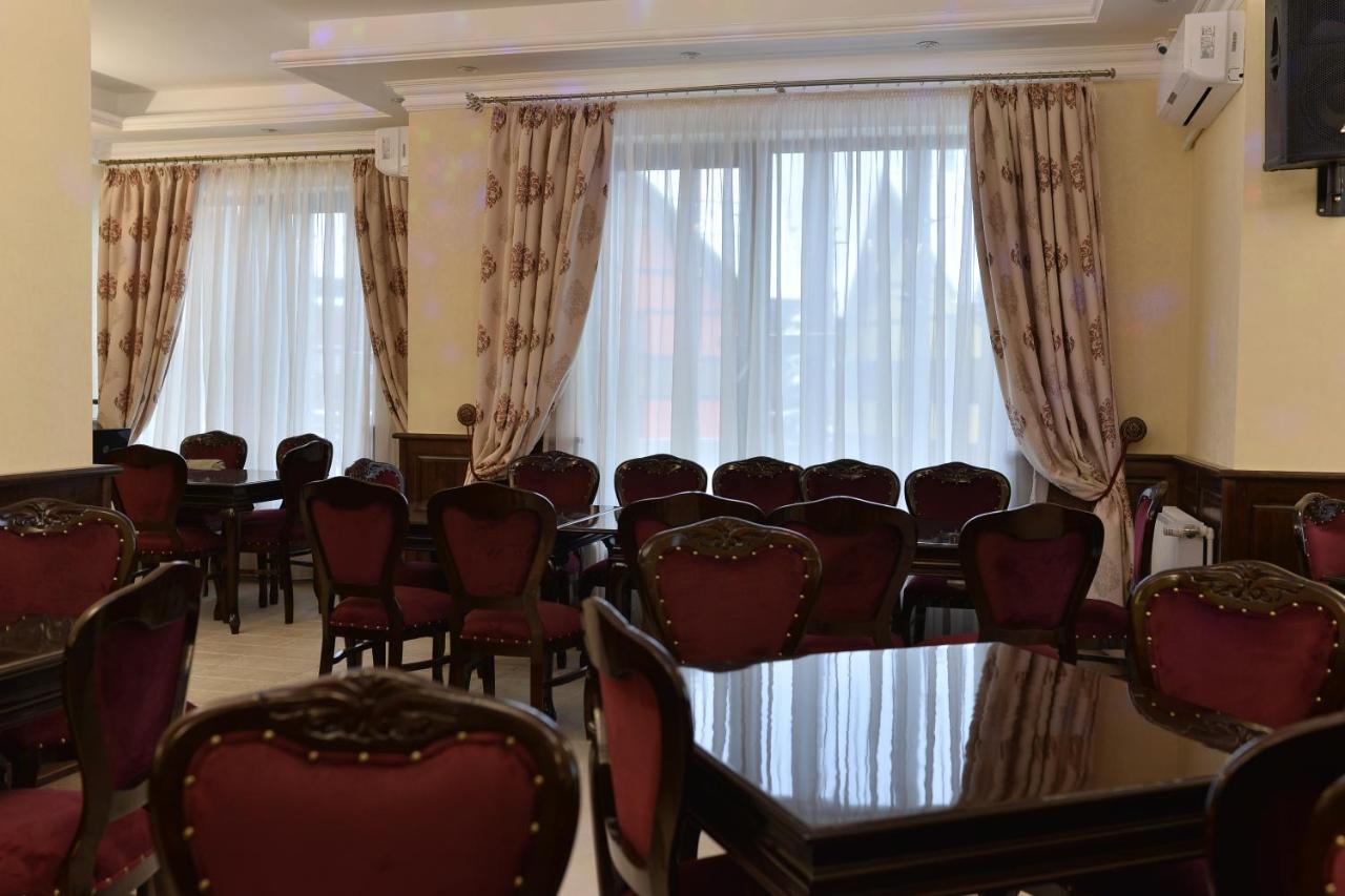 Hotel Edy'S Royal Predeal Exteriér fotografie