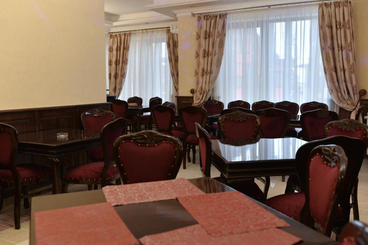 Hotel Edy'S Royal Predeal Exteriér fotografie