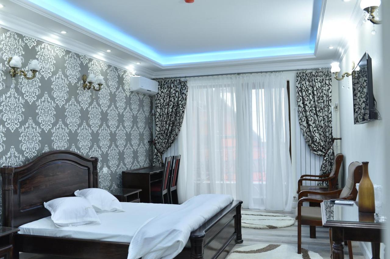 Hotel Edy'S Royal Predeal Exteriér fotografie